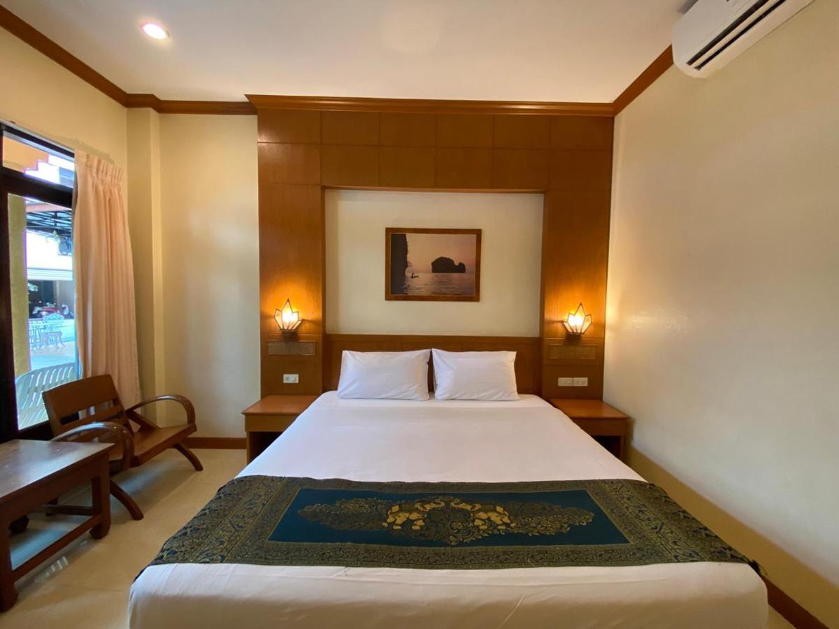 Baan Sudarat Hotel Phuket Стая снимка