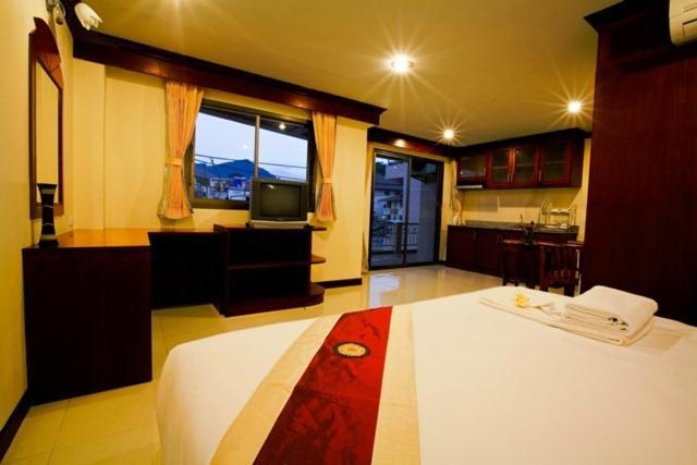 Baan Sudarat Hotel Phuket Екстериор снимка