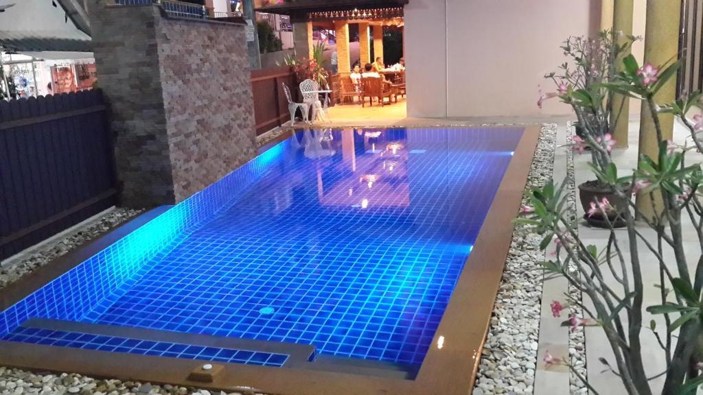 Baan Sudarat Hotel Phuket Екстериор снимка