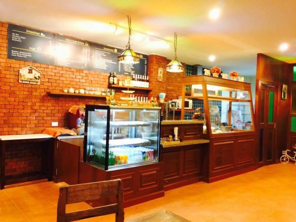 Baan Sudarat Hotel Phuket Екстериор снимка